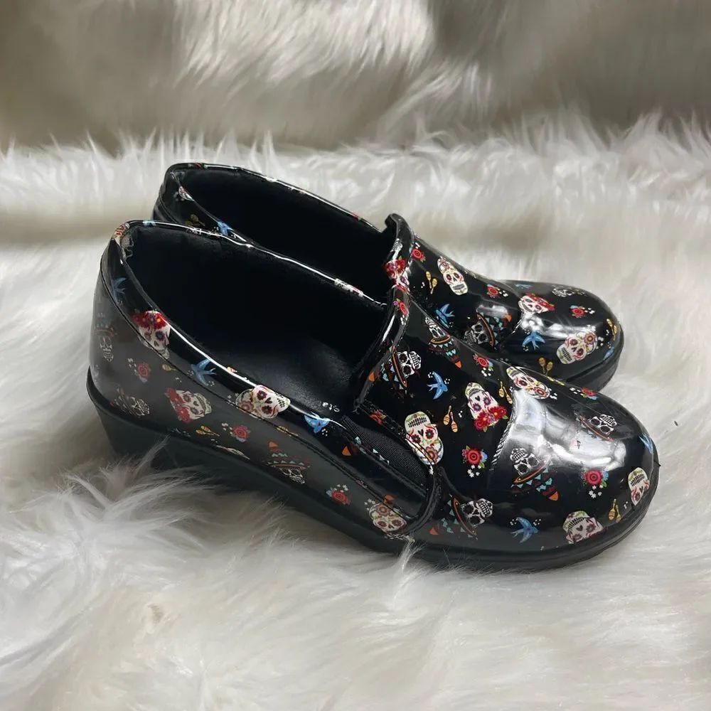 Black patent multi color skulls slips on clogs slip resistant ,side elastic SZ9